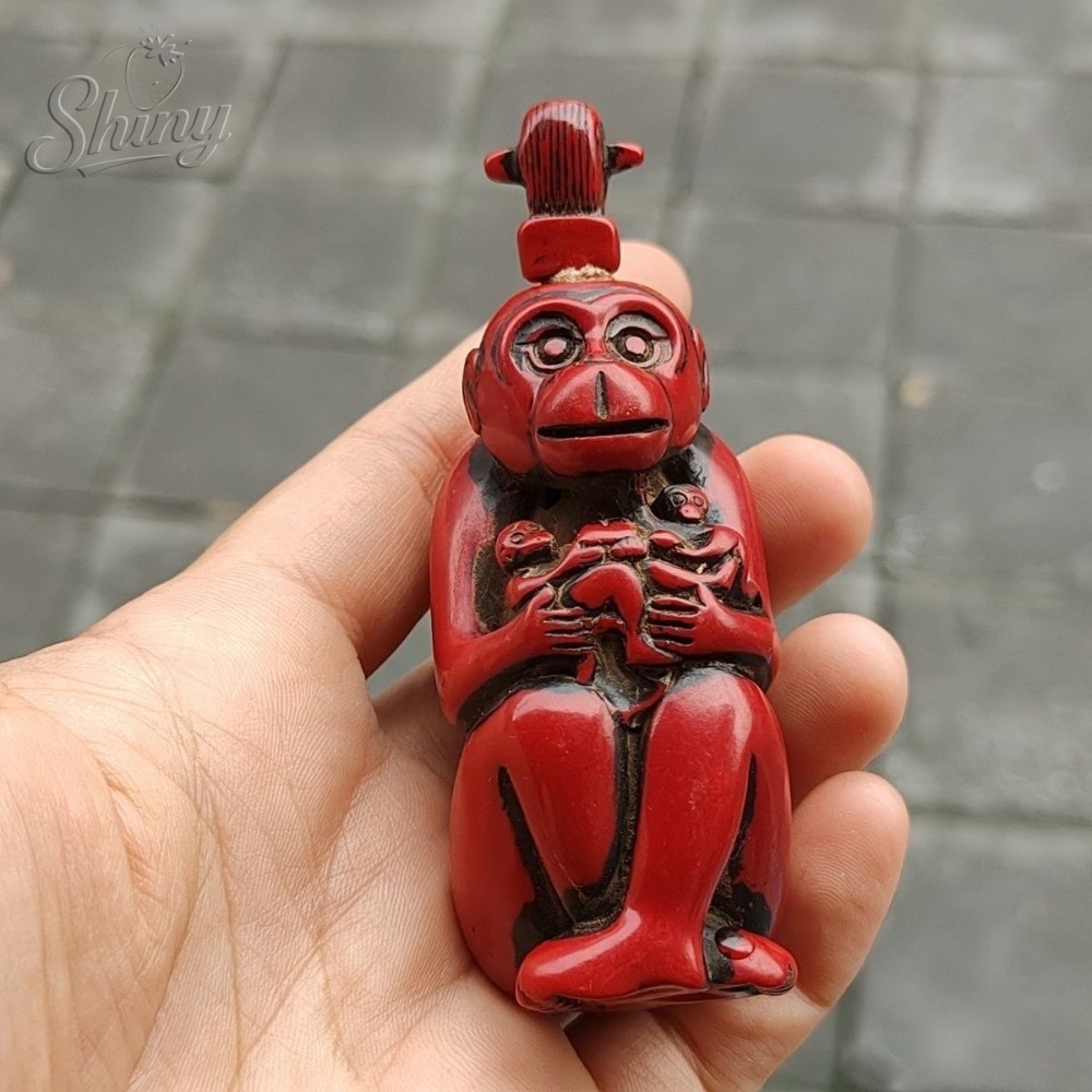 Vintage Collectible Bottles - Oriental Vintage Handwork Carved Red Lacquerware
